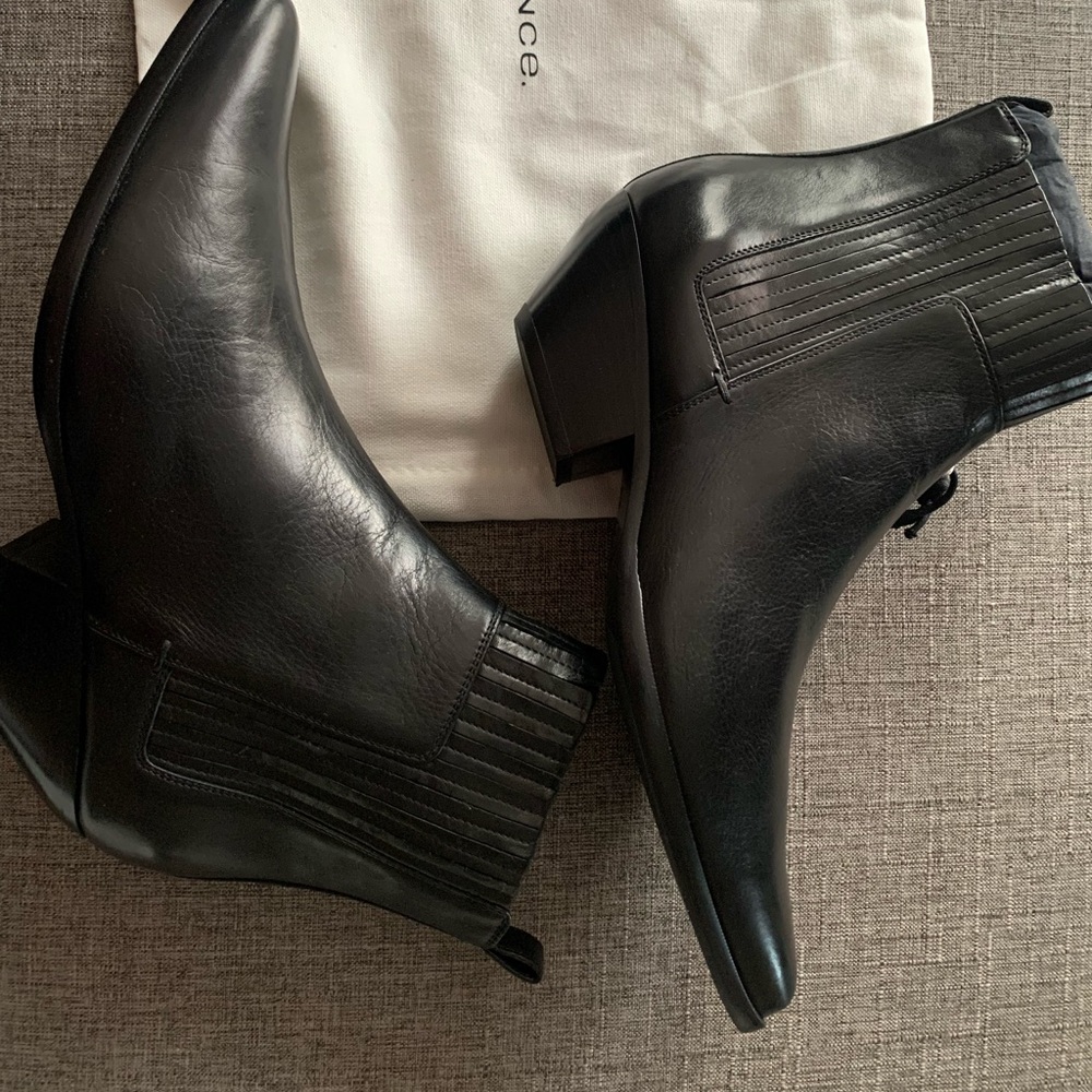 Vince Boots size 9